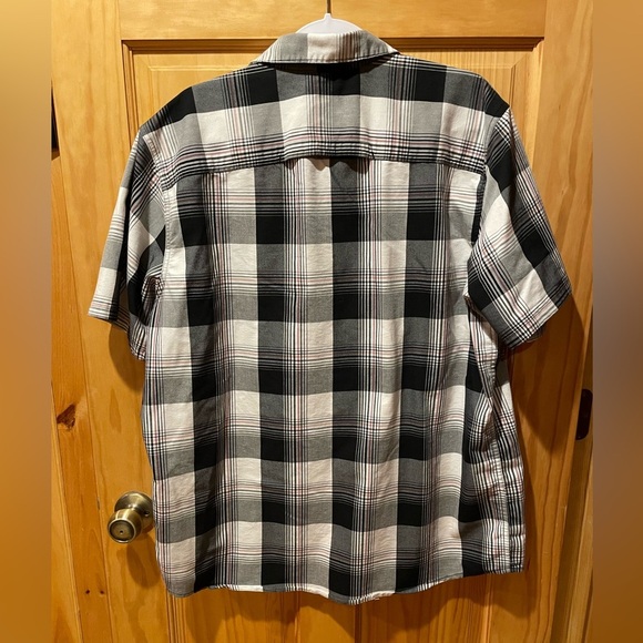 Wrangler Mens XL Short Sleeve Button Down Regular Fit Shirt Gray Black Plaid - Picture 2 of 6